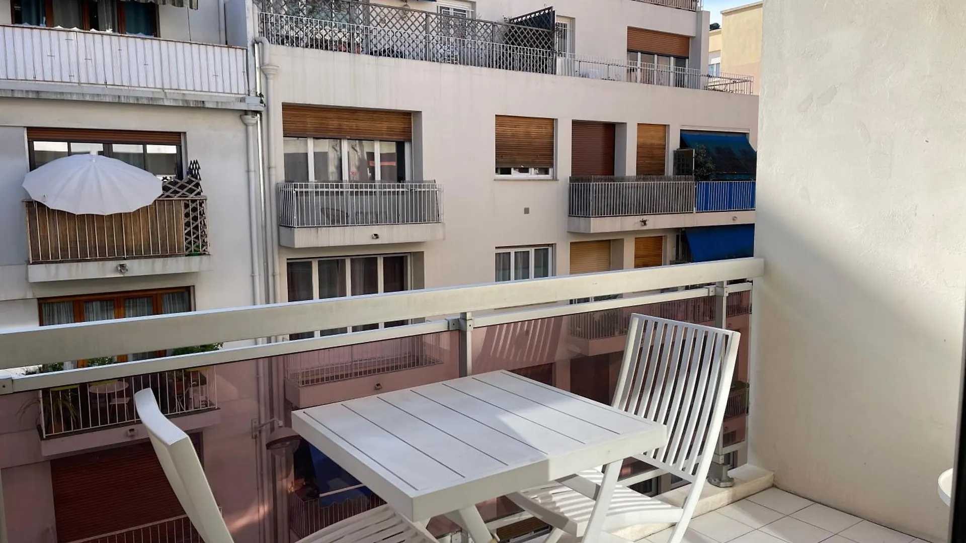 Apppartement Avec Terrasse - 2 A 4 Personnes Apartman Nizza Franciaország
