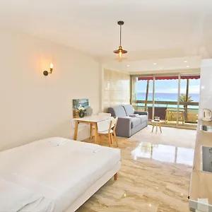 Apartment Promenade - Cosy Sea Front, Nizza