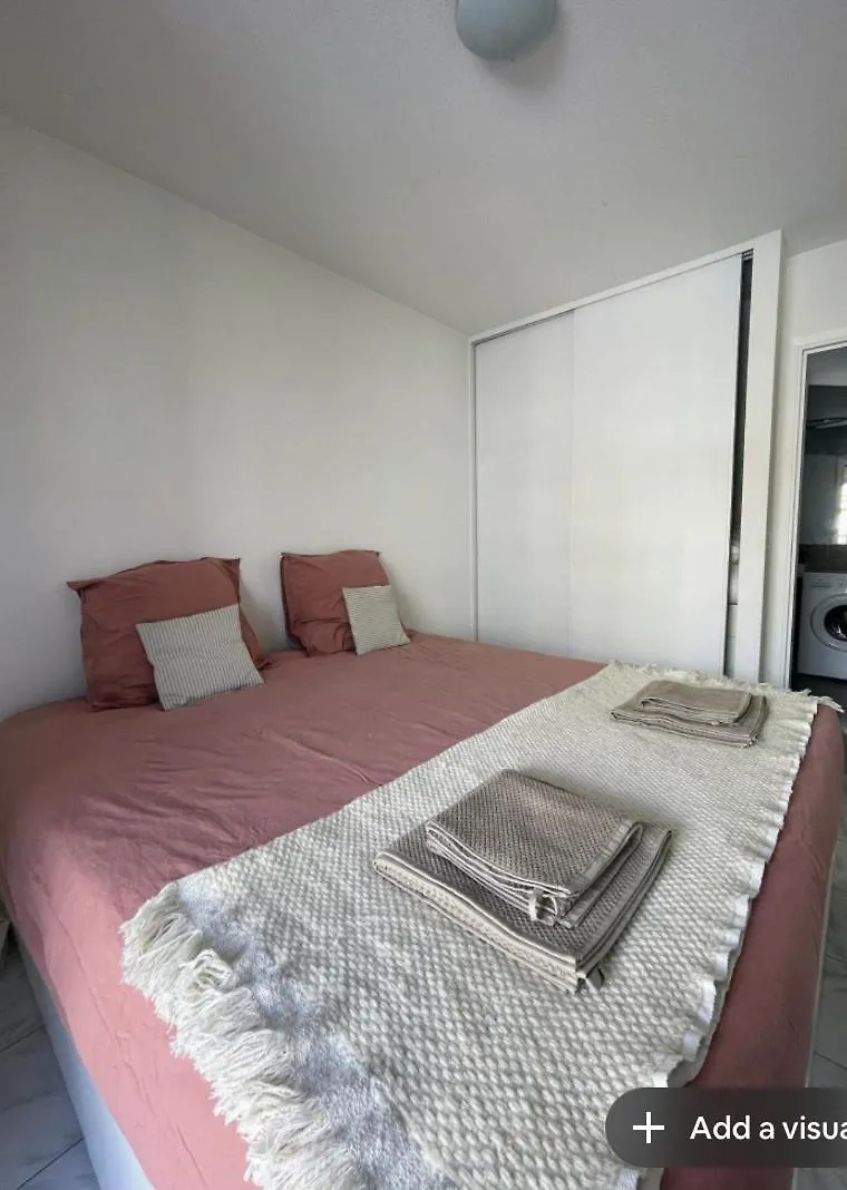 Apppartement Avec Terrasse - 2 A 4 Personnes Apartment Nice France
